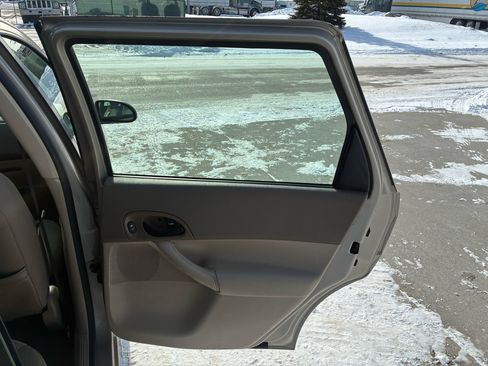 Used 2006 Ford Focus SE image 26