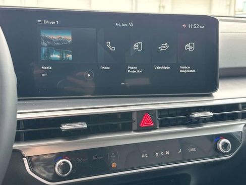New 2026 Kia Sorento S w/ S Panoramic Sunroof Package FWD image 28