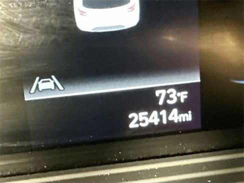 Used 2023 Hyundai Venue SEL image 17