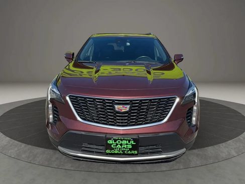 Used 2023 Cadillac XT4 Premium Luxury FWD image 3