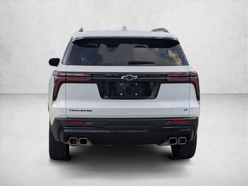 Used 2024 Chevrolet Traverse LT w/ Midnight/Sport Edition image 6
