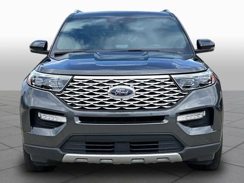 Used 2020 Ford Explorer Platinum w/ Premium Technology Package AWD/4WD image 4
