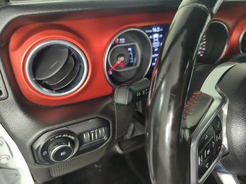 Used 2019 Jeep Wrangler Unlimited Rubicon AWD/4WD image 20