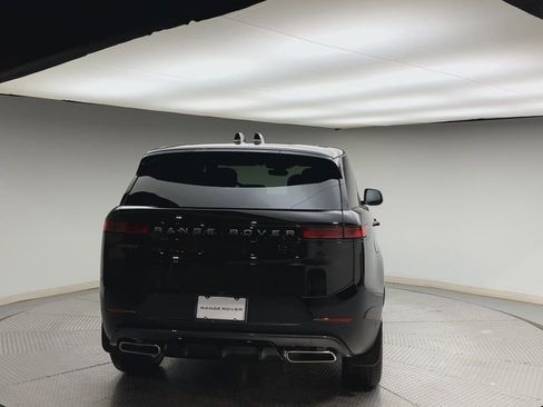 New 2026 Land Rover Range Rover Sport SE image 3