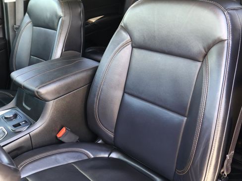 Used 2018 Chevrolet Traverse LT AWD/4WD image 13