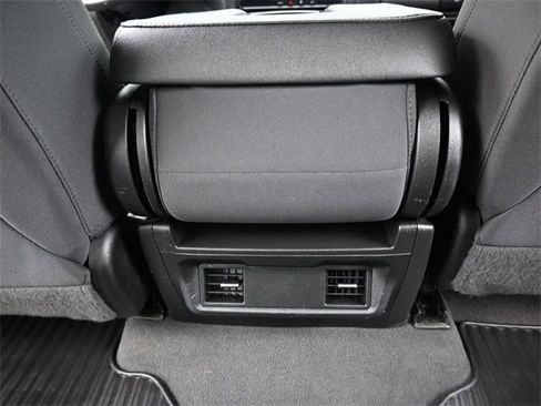 Used 2022 Chevrolet Silverado 2500 Custom w/ Custom Convenience Package image 25