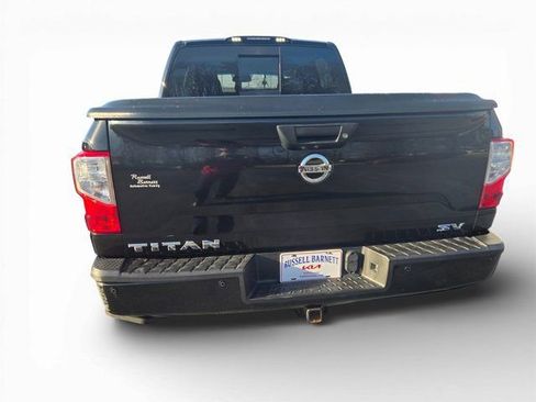 Used 2019 Nissan Titan SV w/ SV Convenience Package image 20