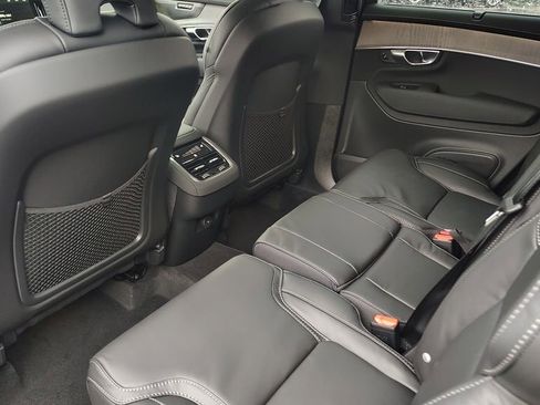 New 2026 Volvo XC90 B6 Ultra w/ Protection Package image 29