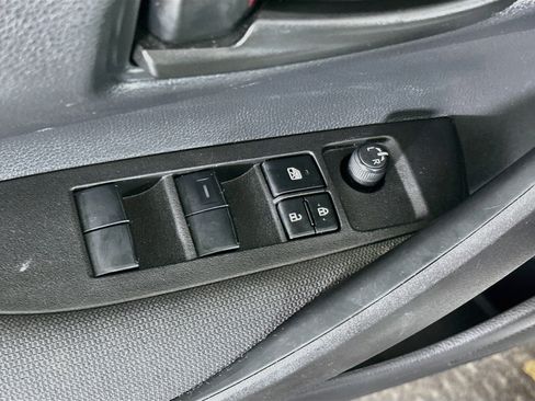 Used 2025 Toyota Corolla LE FWD image 15