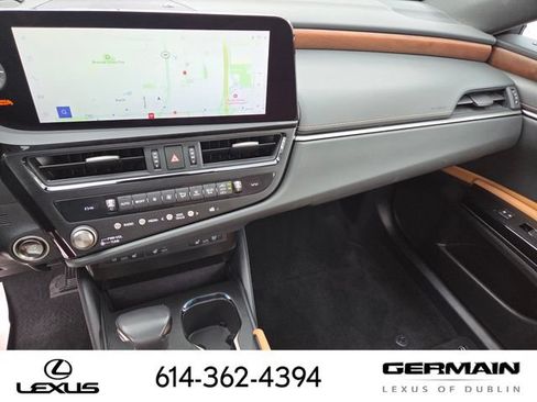 Certified 2025 Lexus ES 350 w/ Accessory Package (Z2) FWD image 33