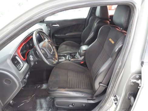 Used 2017 Dodge Charger R/T RWD image 12