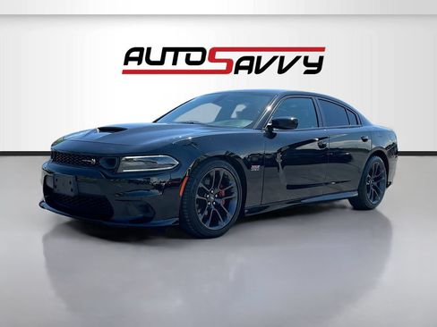 Used 2022 Dodge Charger Scat Pack w/ Plus Group RWD image 3
