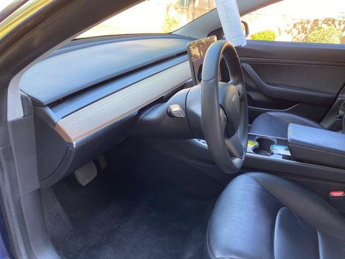 Used 2020 Tesla Model 3 Standard Range Plus RWD image 28