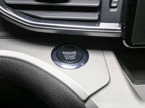 Used 2023 Ford Explorer XLT w/ Equipment Group 202A image 28