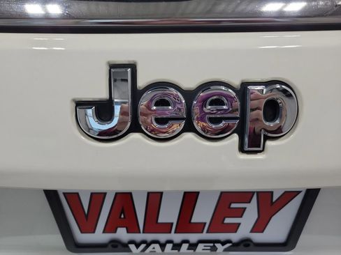 Used 2020 Jeep Compass Limited image 18