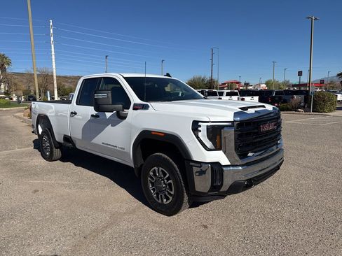 New 2026 GMC Sierra 3500 Pro image 3