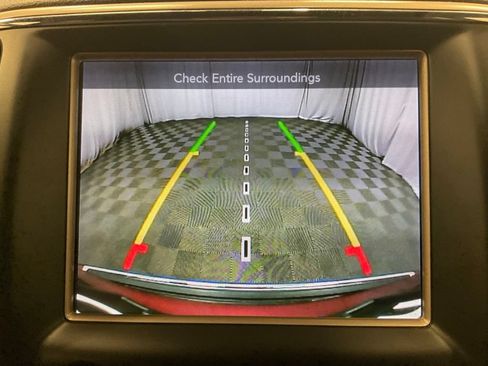 Used 2017 Jeep Grand Cherokee Limited w/ Trailer Tow Group IV AWD/4WD image 9