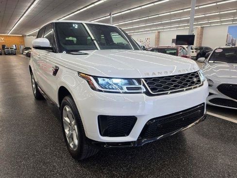 Used 2018 Land Rover Range Rover Sport HSE AWD/4WD image 3