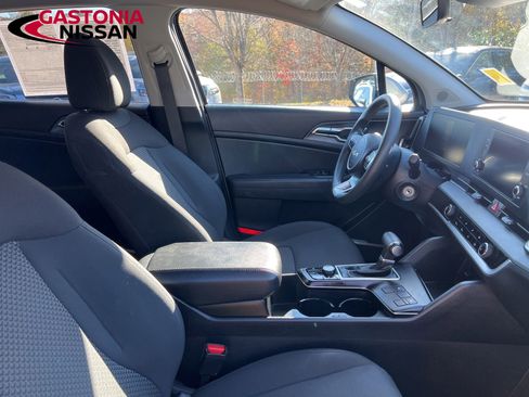 Used 2023 Kia Sportage LX image 23