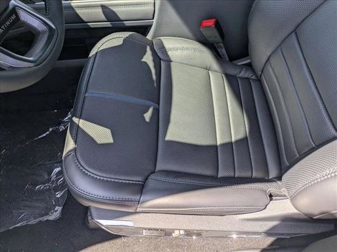 New 2025 Ford F250 Platinum image 4