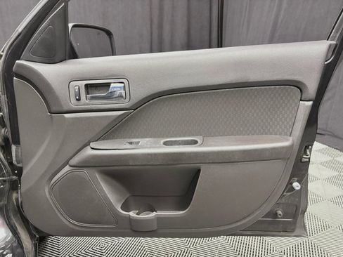 Used 2009 Ford Fusion SEL FWD image 21