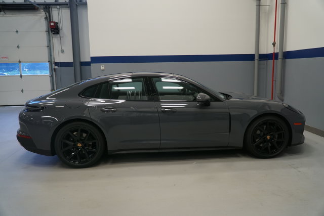 New 2026 Porsche Panamera 4 AWD/4WD image 11