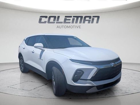Used 2025 Chevrolet Blazer LT AWD/4WD image 16