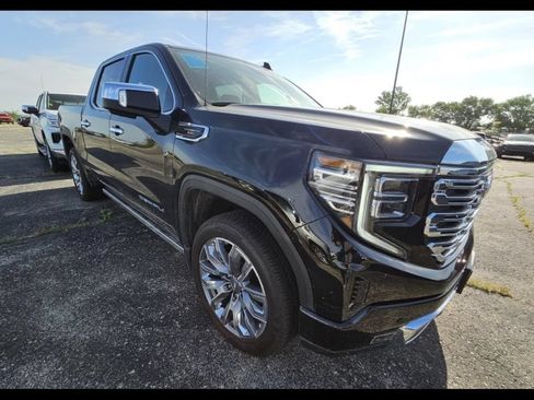 Used 2026 GMC Sierra 1500 Denali AWD/4WD image 2
