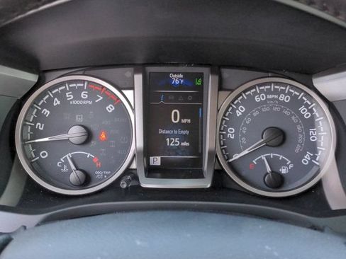 Used 2021 Toyota Tacoma SR5 RWD image 25