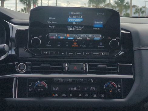 Used 2024 Nissan Pathfinder Platinum w/ Black Appearance Package image 20