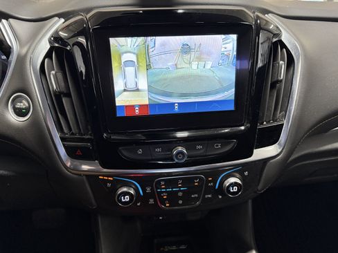 Used 2019 Chevrolet Traverse Premier image 14
