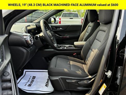 New 2027 Chevrolet Equinox LT AWD/4WD image 2