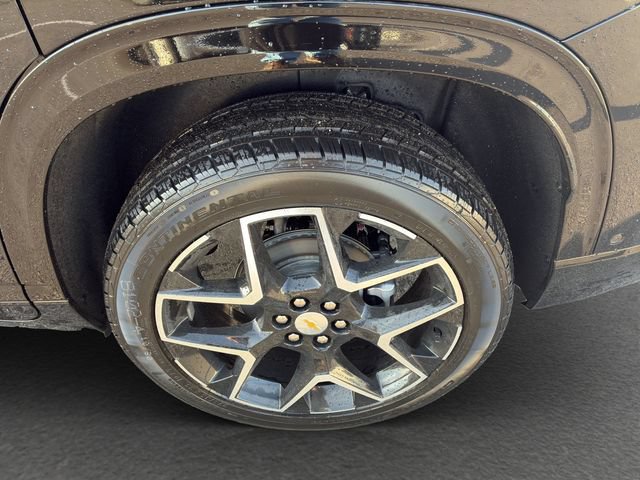 Used 2026 Chevrolet Traverse High Country w/ LPO, Floor Liner Package AWD/4WD image 9
