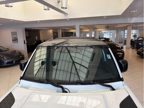 Used 2023 Land Rover Defender 130 SE AWD/4WD image 56