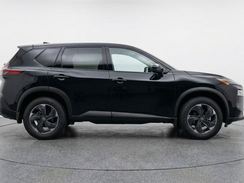 Used 2025 Nissan Rogue SV FWD image 11