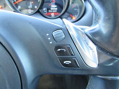 Used 2012 Porsche Cayenne AWD/4WD image 17