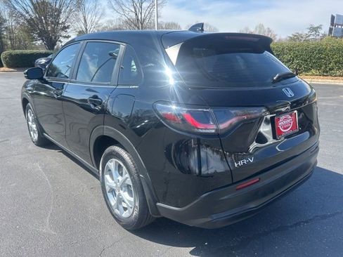 Used 2023 Honda HR-V LX image 8
