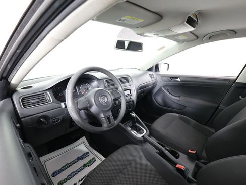 Used 2012 Volkswagen Jetta Sedan image 10