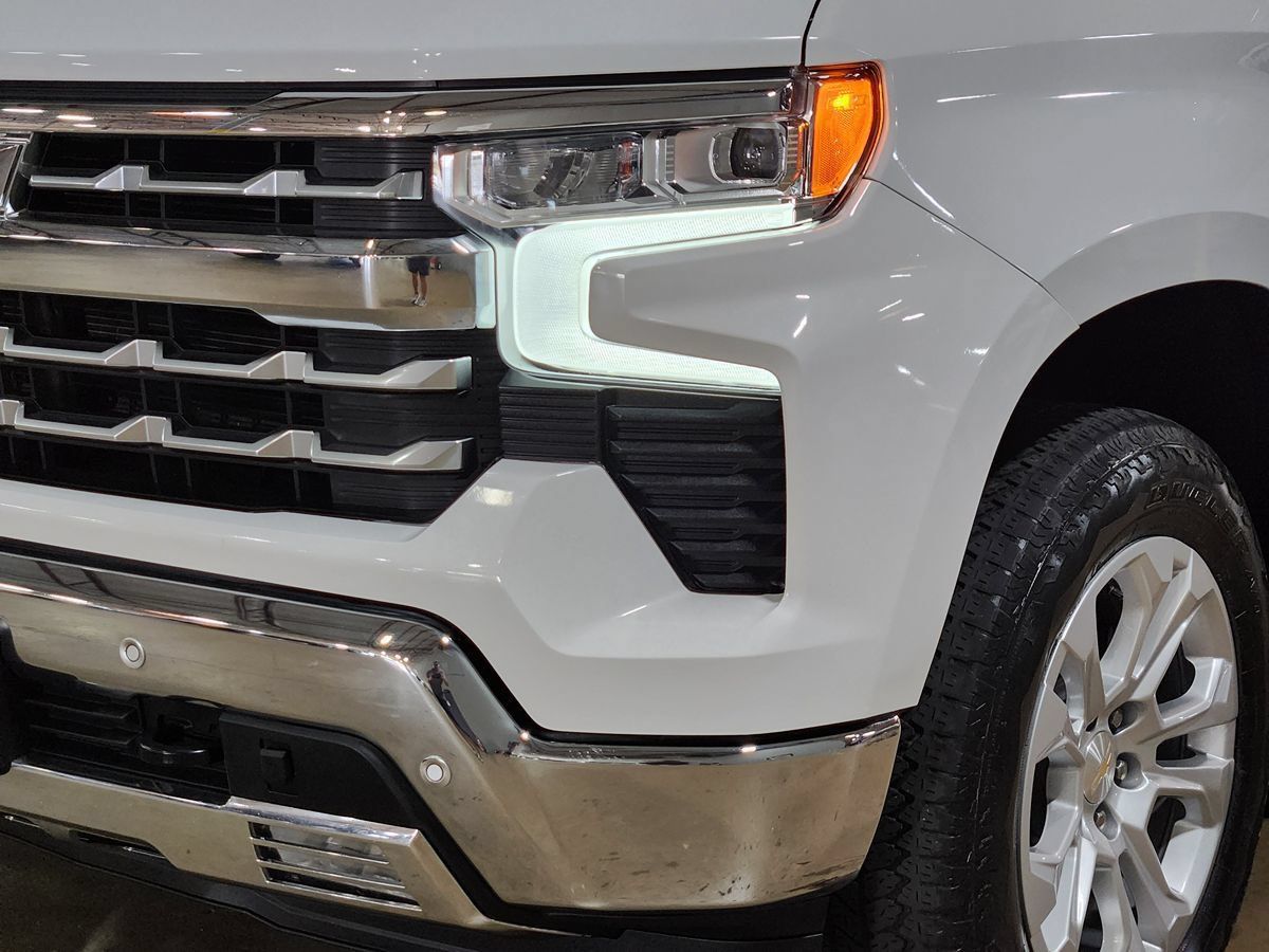 Used 2022 Chevrolet Silverado 1500 LTZ AWD/4WD image 14