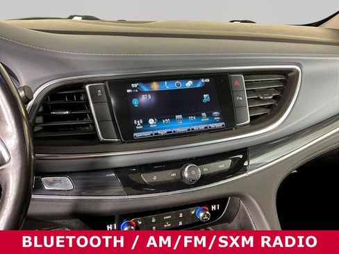 Used 2019 Buick Enclave Essence FWD image 9