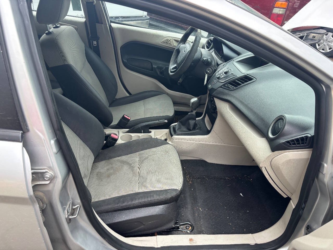 Used 2013 Ford Fiesta S FWD image 12