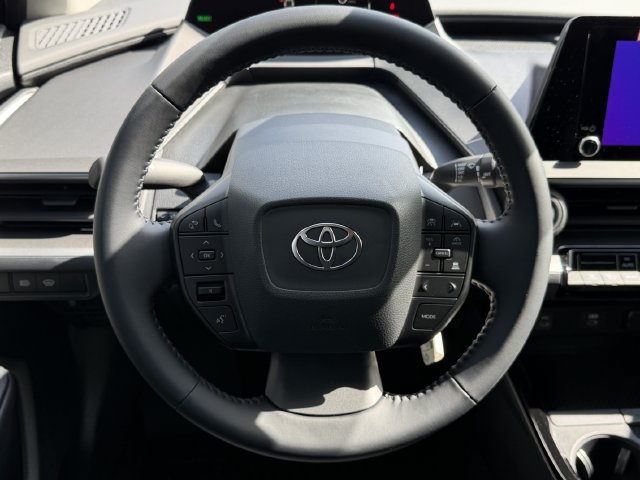 New 2027 Toyota Prius LE FWD image 11