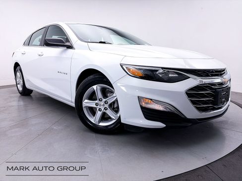 Used 2024 Chevrolet Malibu LS FWD image 1