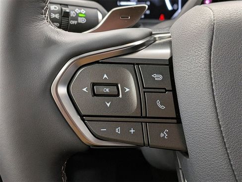 New 2025 Lexus LX 600 4WD w/ Premium Package image 23