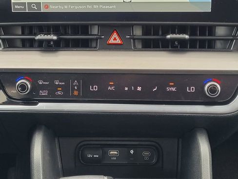 Used 2024 Kia Sportage EX image 15