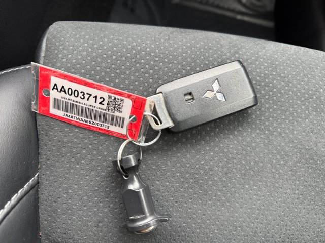 Used 2025 Mitsubishi Eclipse Cross AWD image 16
