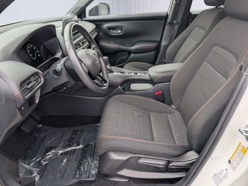 Used 2023 Honda HR-V Sport image 13