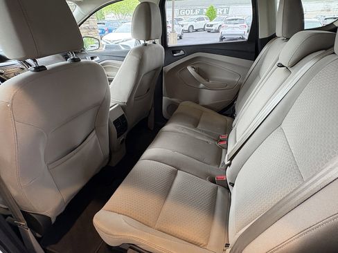 Used 2017 Ford Escape SE FWD image 23