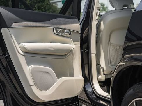 Certified 2024 Volvo XC90 B6 Plus w/ Protection Package Premier AWD/4WD image 38