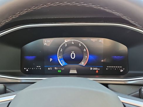 New 2026 Volkswagen Taos SE image 19